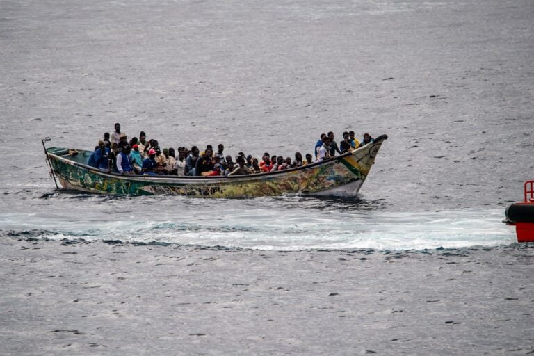 La ruta canaria sigue siendo la más letal en 2025, con más de 1.900 personas migrantes fallecidas
