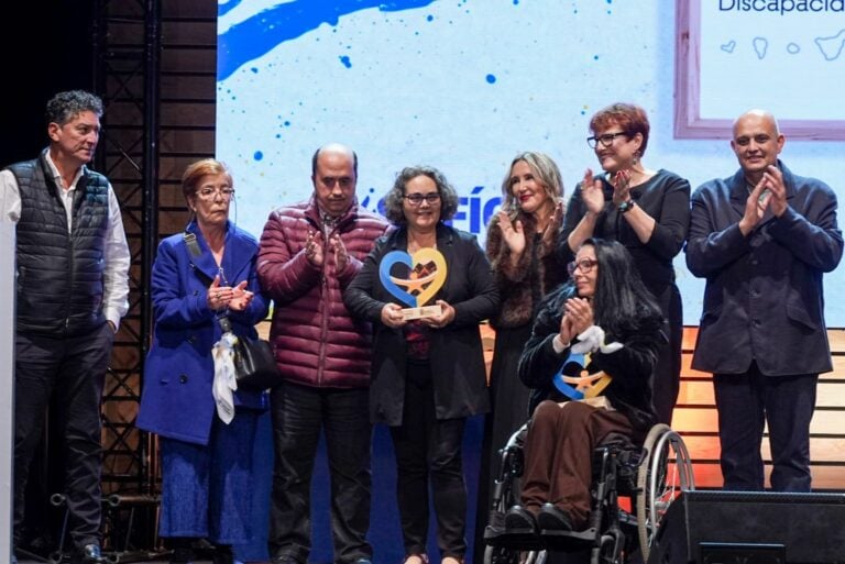 Adivia y Valentina Morán, reconocidas en la Gala +Capaces Canarias por su labor en discapacidad e inclusión