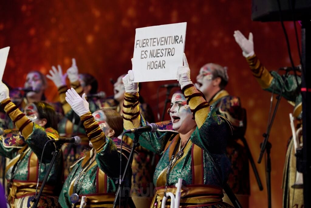 Las Sargoriás celebran sus 20 años con una impecable actuación y triple reconocimiento del jurado