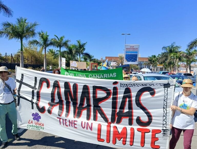 Canarias enfrenta un posible «colapso sanitario» por el crecimiento turístico y poblacional