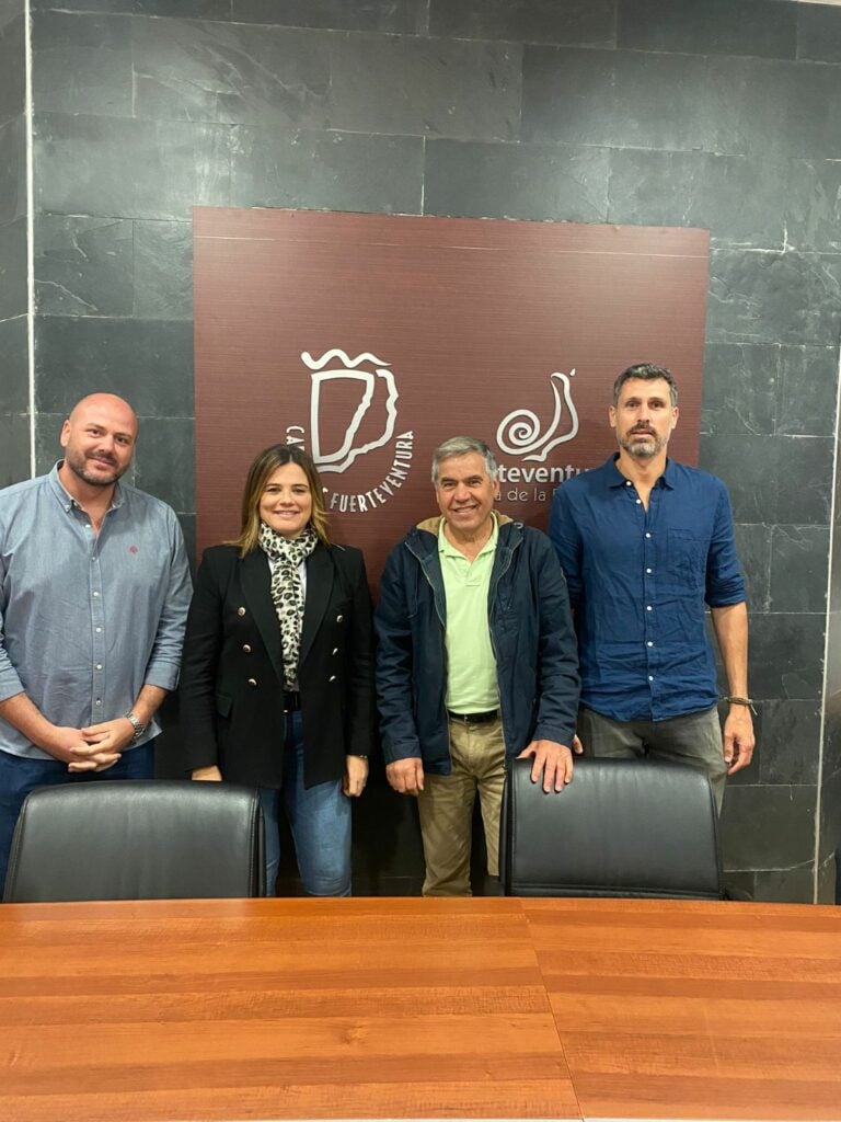 Nuevos agentes de Me dio Ambiente refuerzan la vigilancia  en Fuerteventura