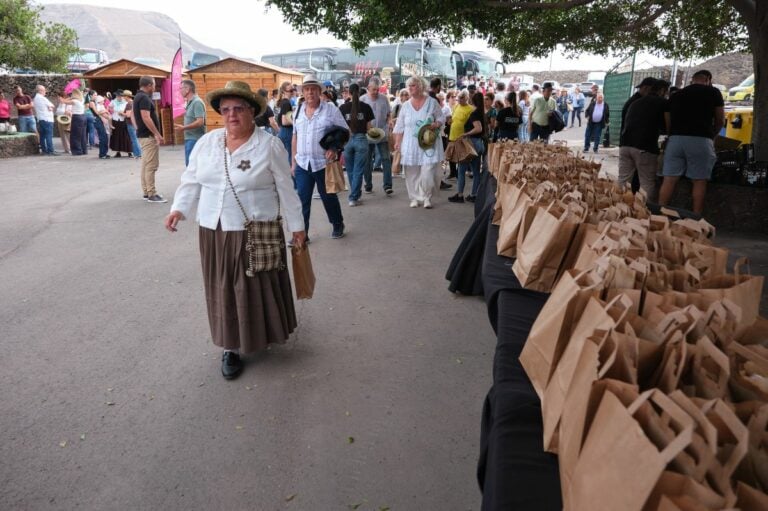 700 mayores de Fuerteventura se dan cita en el tradicional encuentro folclórico de Feaga
