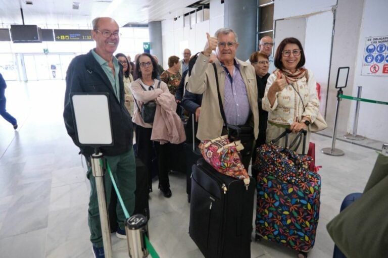 El programa «Canarias se mueve» ofrece vacaciones a 600 mayores de 60 años en Murcia
