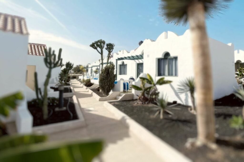 Tres frentes contra la unidad de explotación turística en Canarias: Bruselas, el Supremo y los pequeños propietarios cercan un modelo que afecta de lleno a Fuerteventura