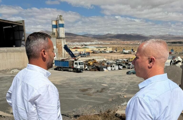 Paralizada la ubicación del punto limpio en la entrada turística de El Castillo