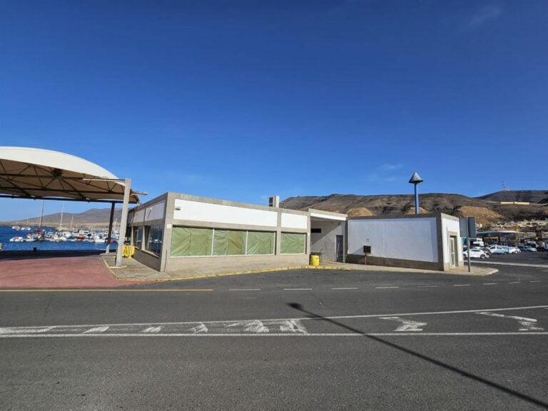 Puertos Canarios licita por casi 200.000 euros la demolición de la antigua gasolinera del puerto de Morro Jable