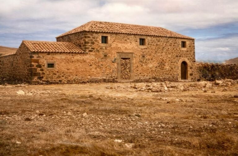 Loren Castañeyra: “En Fuerteventura, algunas restauraciones han hecho más daño que el paso del tiempo”