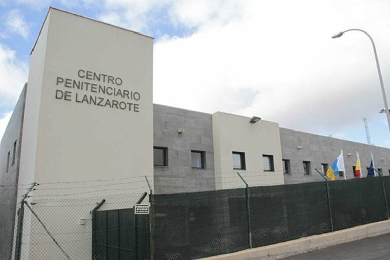 Prisión provisional sin fianza para el padre del bebé de 20 días fallecido en Lanzarote, ahora investigado por homicidio doloso