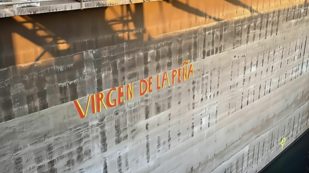 Bautizado como ‘Virgen de la Peña’ el primer cajón del nuevo dique comercial de Puerto del Rosario
