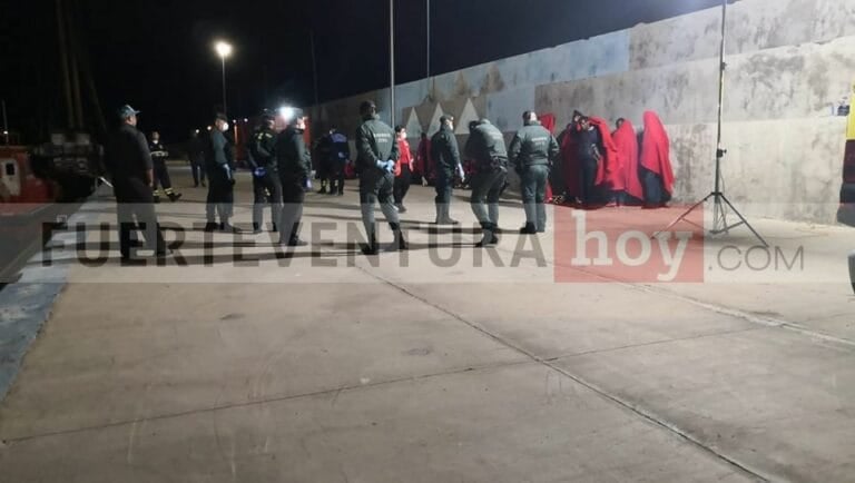 Rescatados cerca de 300 migrantes en cinco pateras en Fuerteventura
