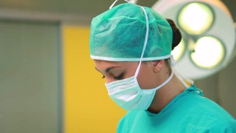 La “desesperante” espera de más de 10 años por un concurso de traslado en Sanidad