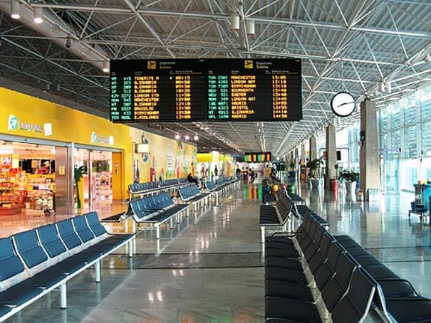 Cabildo y Excelfuert coordinan acciones para impulsar el sector turístico en Fuerteventura