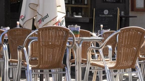 El Cabildo pide que se rectifique la obligación del registro de clientes en hostelería