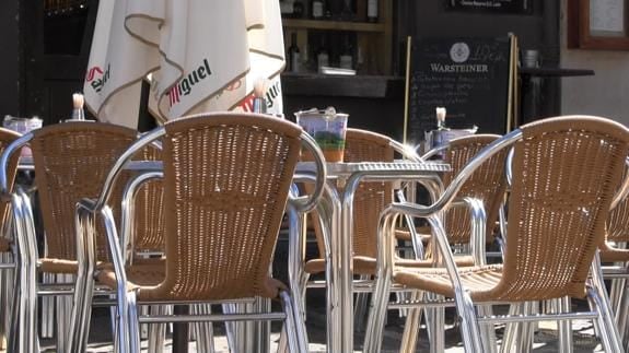 El Cabildo pide que se rectifique la obligación del registro de clientes en hostelería