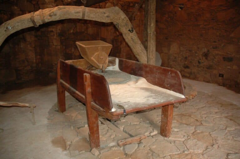 Un centenar de alumnos conocen el patrimonio cultural de Pájara