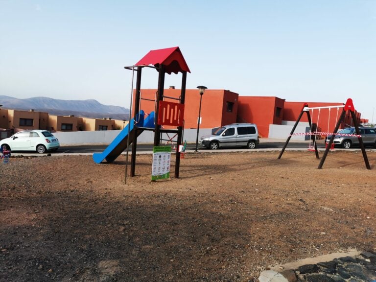 Mejoras en el Parque Infantil de la parte alta de El Castillo