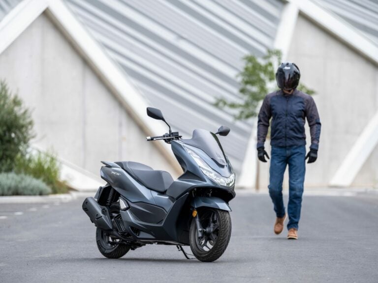 Llega la nueva Honda PCX125, la scooter más vendida en Canarias