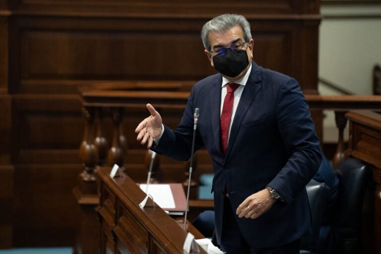 «Canarias ya tiene garantizados 1.000 millones de euros más para combatir la crisis»