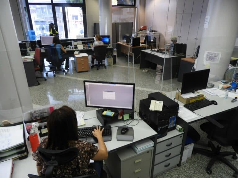 El Ayuntamiento portuense convoca cinco plazas de Auxiliar Administrativo