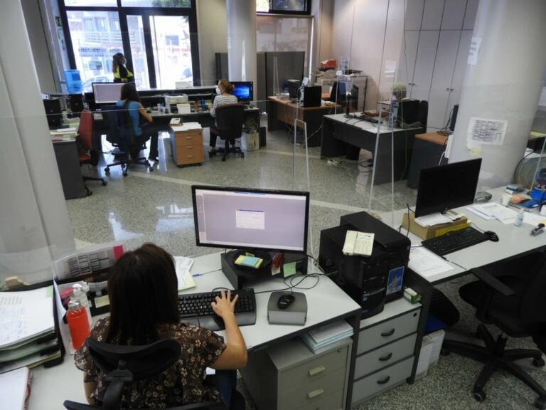 El Ayuntamiento portuense convoca cinco plazas de Auxiliar Administrativo