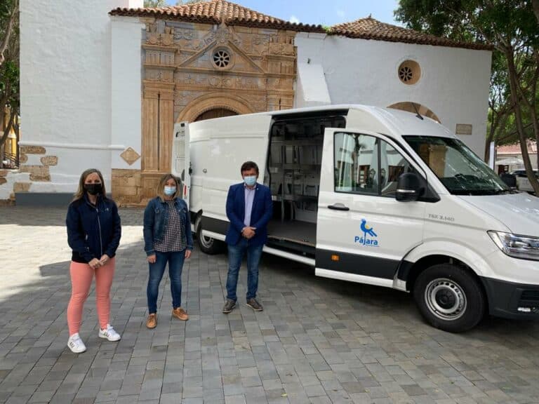 Pájara adquiere un nuevo vehículo para el servicio de pintura de carreteras