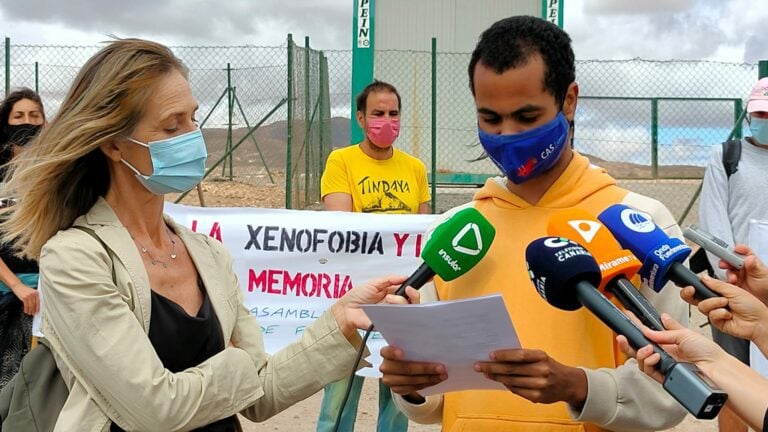 Varios colectivos critican la «nefasta» gestión migratoria en Fuerteventura