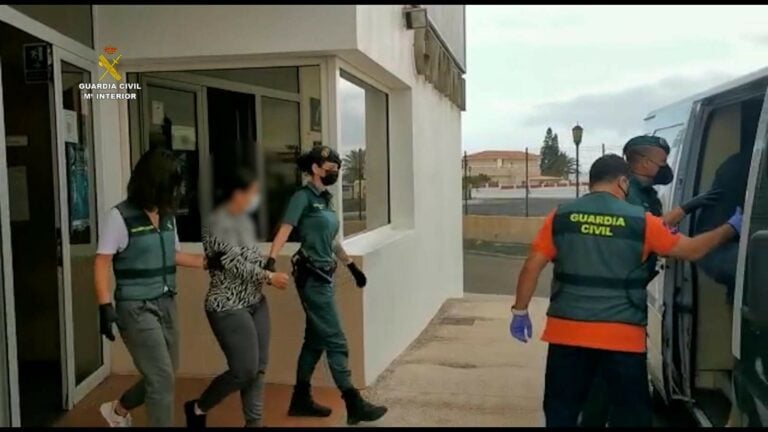 Dos detenidos en Fuerteventura por utilizar el «abrazo cariñoso» para robar