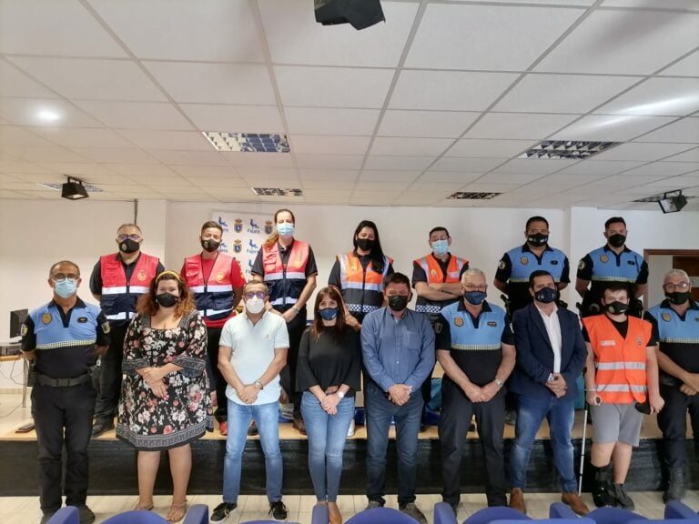 Pájara dota de nuevo material al equipo de Protección Civil