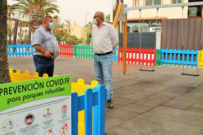 Antigua cierra los parques infantiles hasta el 29 de julio