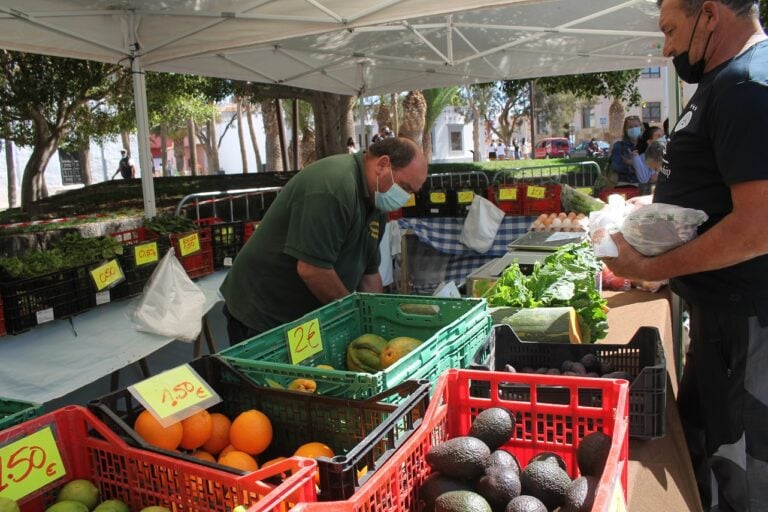 Frescura y calidad este domingo en el Mercado Agrícola de Antigua