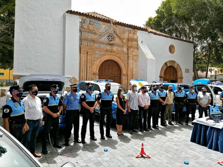 Pájara adquiere seis nuevos vehículos para la Policía Local
