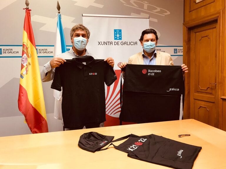 La Xunta cede material promocional del Xacobeo 21-22 a la Casa Galicia de Fuerteventura