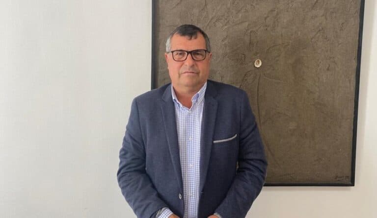 El Cabildo aumenta de 65.000 a 540.000 euros las ayudas a instalaciones de autoconsumo en viviendas