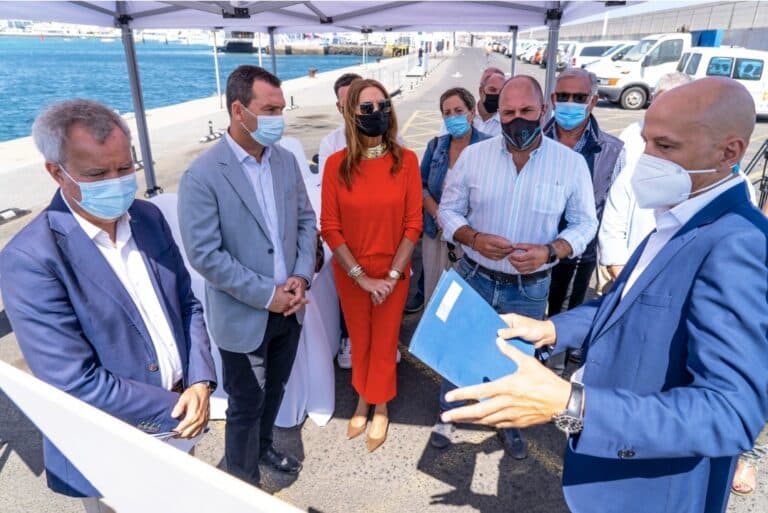 El puerto de Corralejo estrenará una nueva dársena