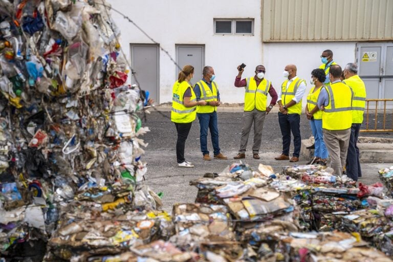 El presidente de Boa Vista conoce el funcionamiento del Complejo Ambiental de Zurita