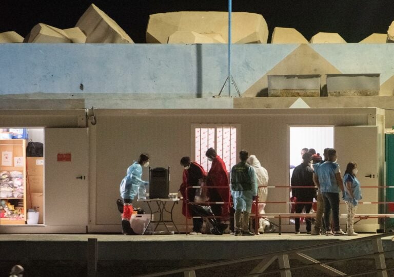 Fuerteventura denuncia el silencio del Estado ante el naufragio de pateras