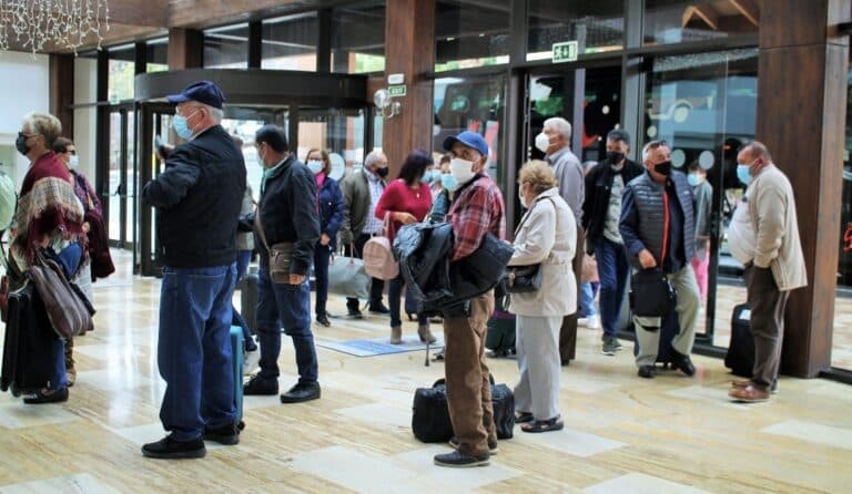 Antigua lleva a sus mayores de fin de semana a un Hotel Todo Incluido
