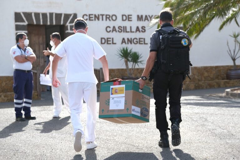 Hoy se cumple un año desde el inicio de la vacunación en Fuerteventura