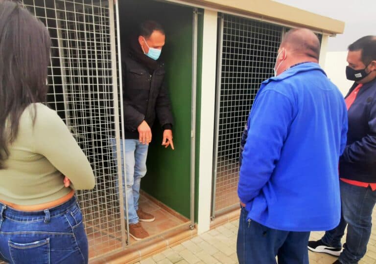 Dos jóvenes de Antigua abren un Hotel Canino y Centro de Adiestramiento