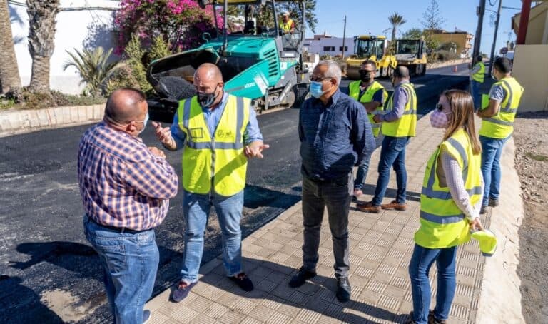 Mejora en las carreteras FV-20 y FV-413 en el municipio de Antigua