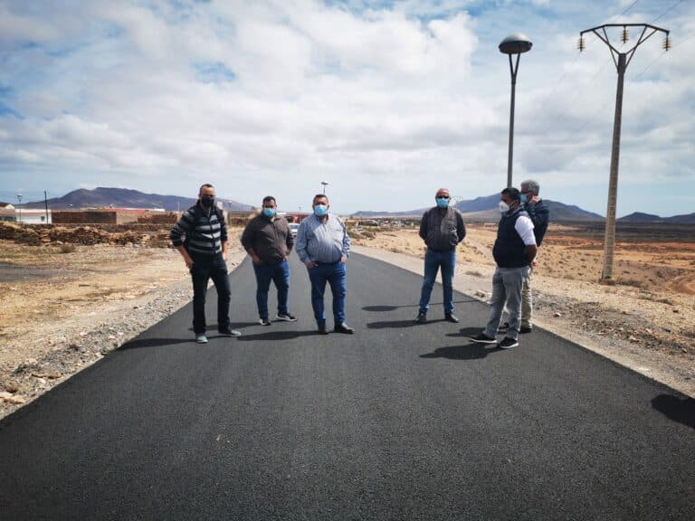 Antigua finaliza el asfaltado de los caminos rurales de Goma, El Cantil y La Percha