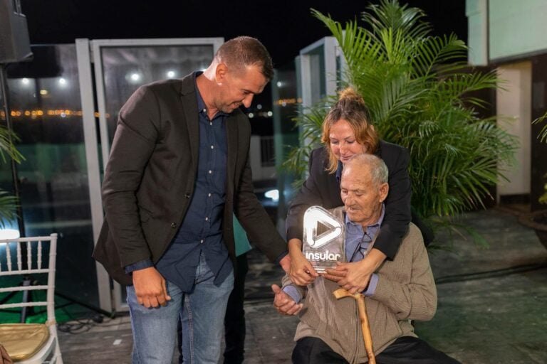 Cabildo y Ayuntamiento de Antigua muestran su pesar por la muerte de Don Nicolás Herrera Cabrera