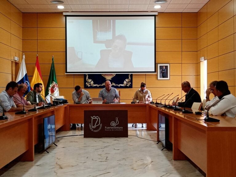 El CAAF aprueba que los ayuntamientos cooperen para frenar la situación de emergencia hídrica