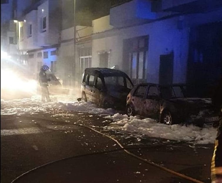 Juan Jiménez pide colaboración ciudadana: «No se descarta la autoría de un pirómano»