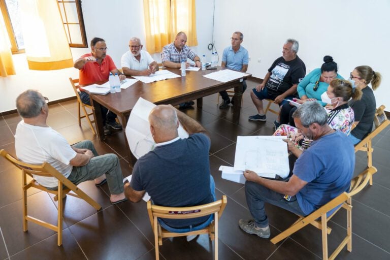 Acondicionamiento de aceras en el Valle de Santa Inés