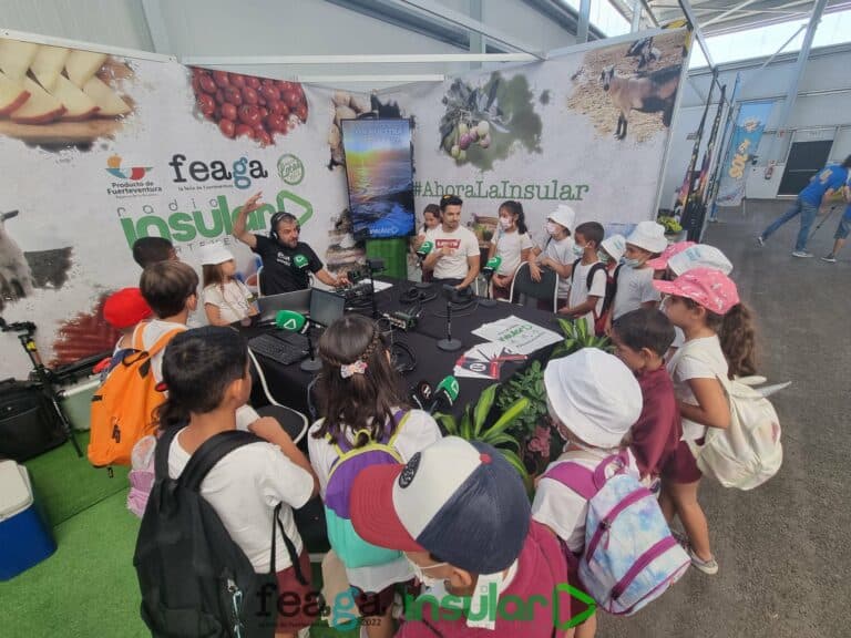 Unos 800 escolares y docentes se acercan al sector primario en FEAGA 2022