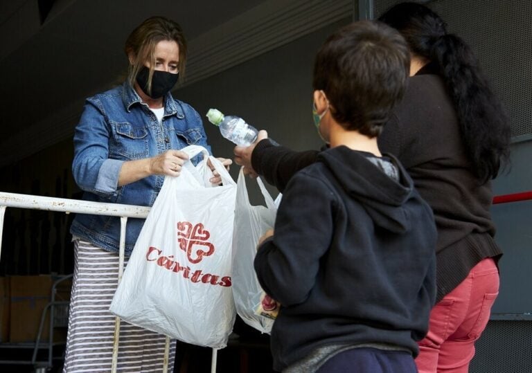 Cerca de 2.000 personas piden ayuda para comer en Fuerteventura