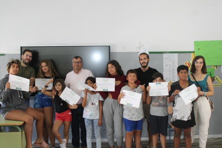 El Cabildo clausura talleres de artesanía con los alumnos de la Residencia Escolar