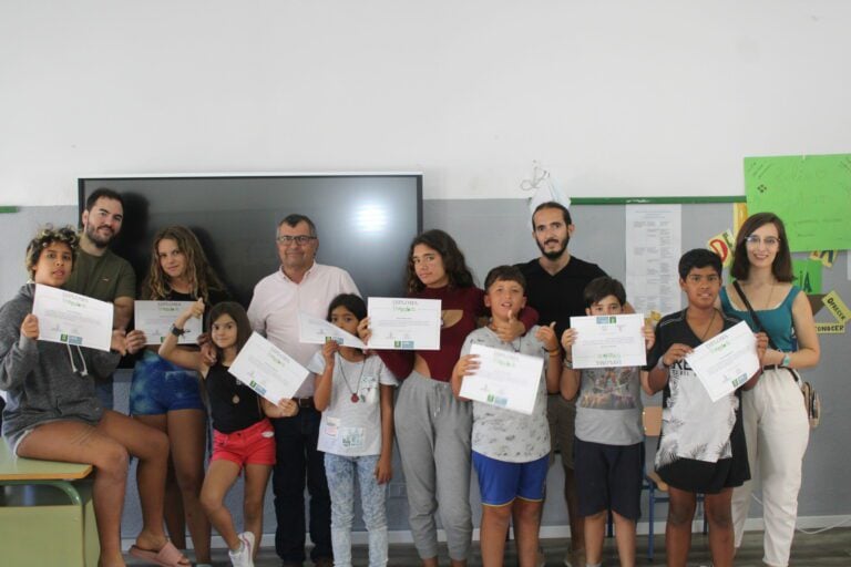 El Cabildo clausura talleres de artesanía con los alumnos de la Residencia Escolar