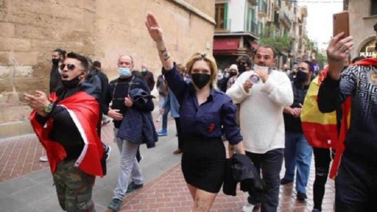 Pussy Riot avisan sobre el extremismo: ‘Tienen elección, en Rusia no la tuvimos’